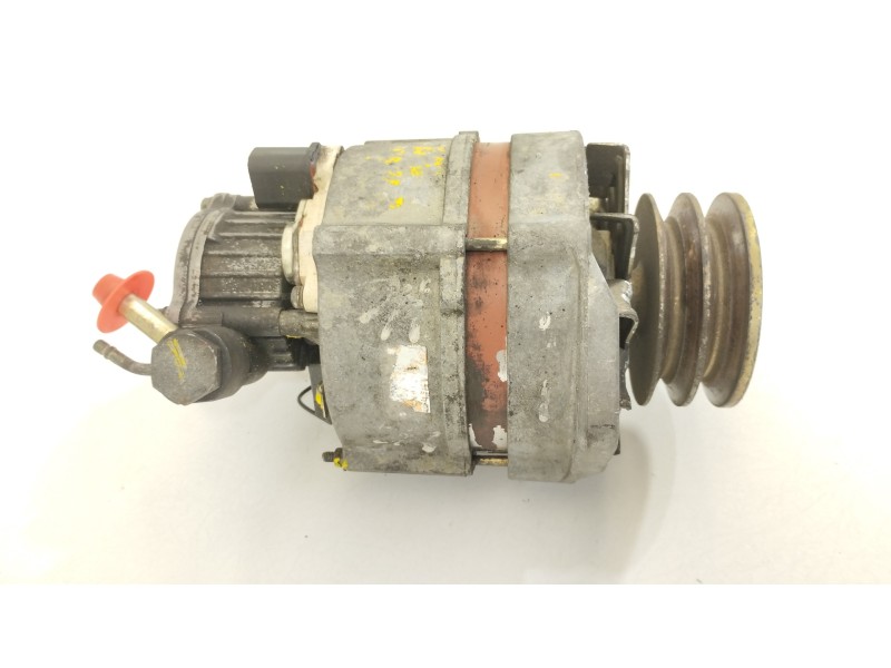 Recambio de alternador para nissan trade 100 referencia OEM IAM 9120335001  