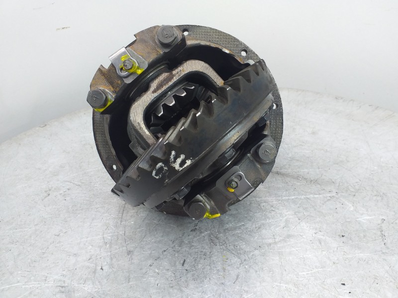 Recambio de diferencial trasero para nissan trade 100 referencia OEM IAM   