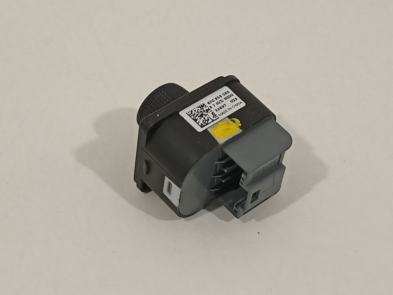 Recambio de mando retrovisor para seat arona xperience referencia OEM IAM 6F0959565  