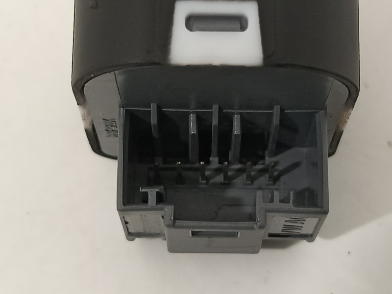 Recambio de mando retrovisor para seat arona xperience referencia OEM IAM 6F0959565  