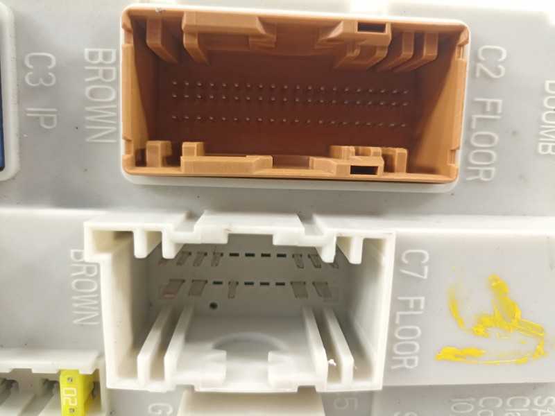 Recambio de caja reles / fusibles para ford focus lim. business referencia OEM IAM GV6T14A073DH  