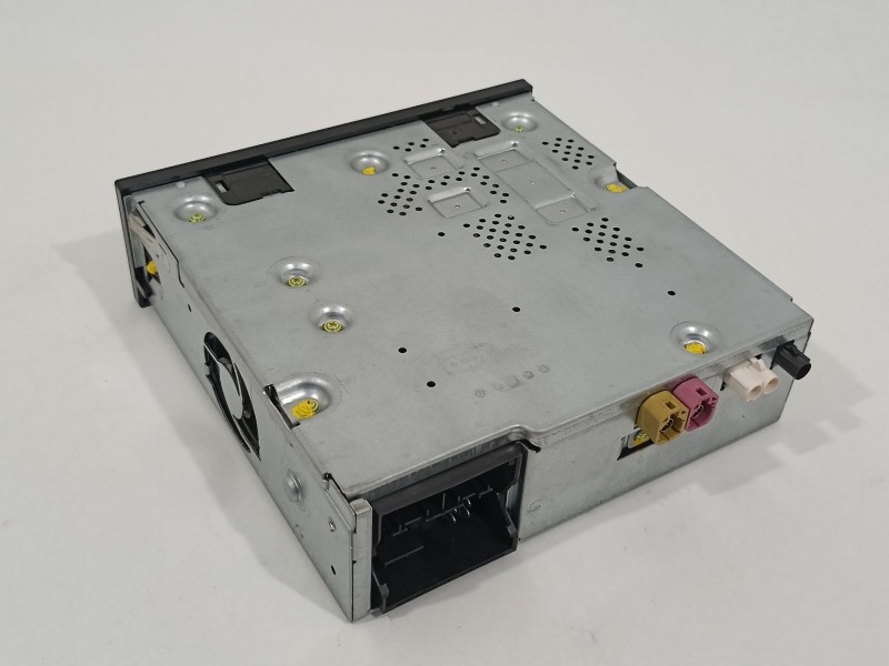 Recambio de sistema navegacion gps para seat arona xperience referencia OEM IAM 575035862K  