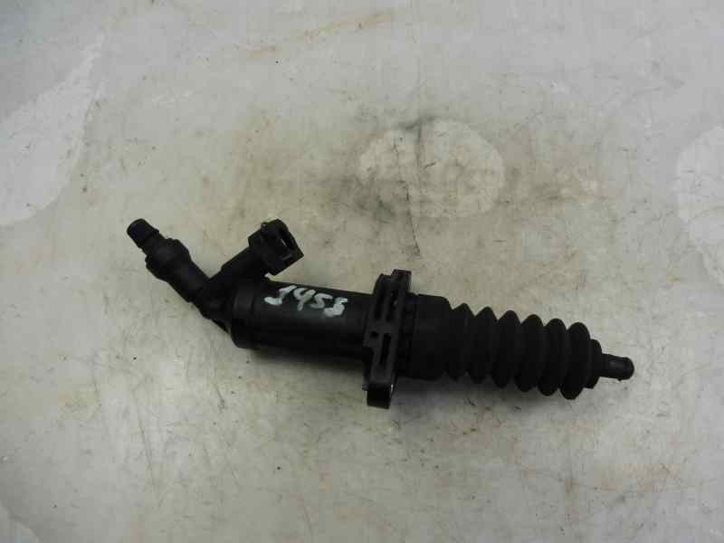 Recambio de bombin embrague para bmw serie 3 berlina (e90) 335i referencia OEM IAM 6785964  