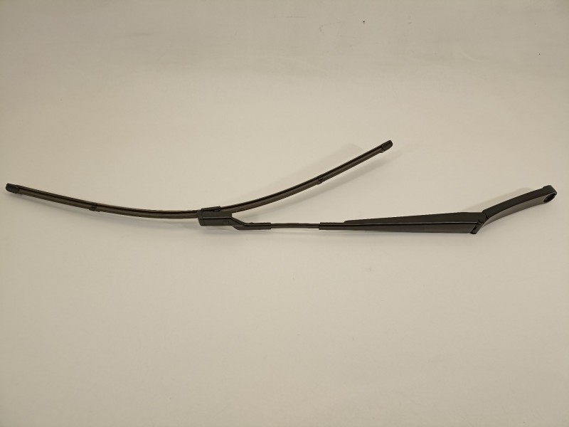 Recambio de brazo limpia delantero izquierdo para seat arona xperience referencia OEM IAM 6F1955409VZ1  