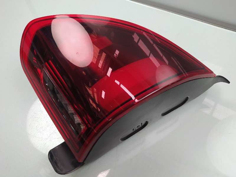 Recambio de piloto trasero derecho en porton para peugeot 2008 (--.2013) style referencia OEM IAM 9814757280  