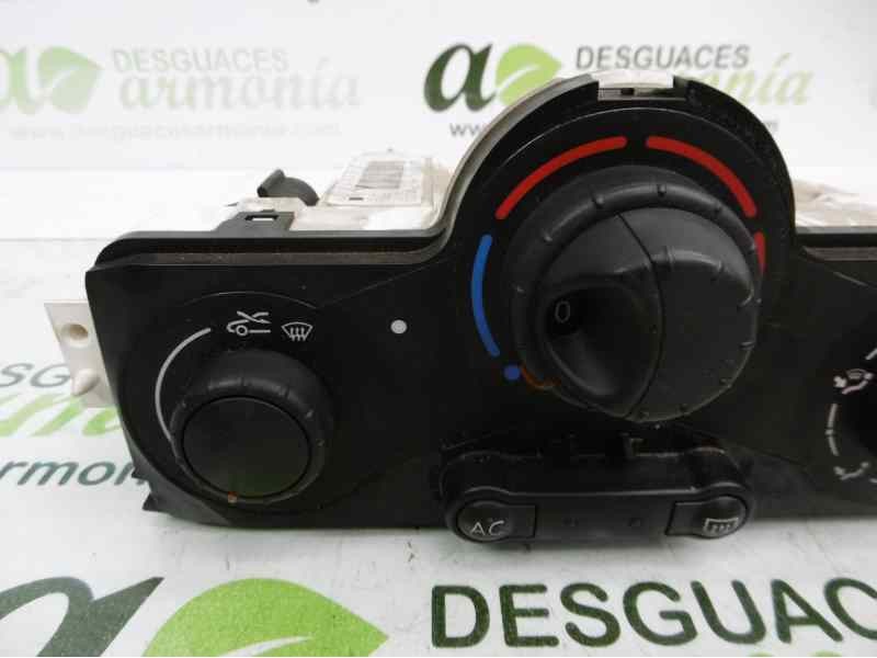 Recambio de mando calefaccion / aire acondicionado para renault megane ii berlina 5p emotion referencia OEM IAM 69420001 666445 