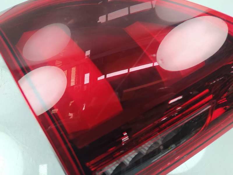 Recambio de piloto trasero izquierdo en porton para peugeot 2008 (--.2013) style referencia OEM IAM 9814758480  