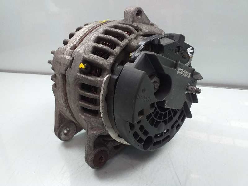 Recambio de alternador para renault kangoo furgón confort referencia OEM IAM 8200660034A 0124525139 