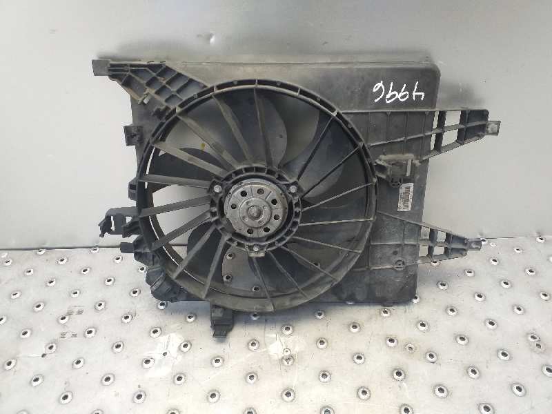 Recambio de electroventilador para renault kangoo furgón confort referencia OEM IAM 8200427466B  