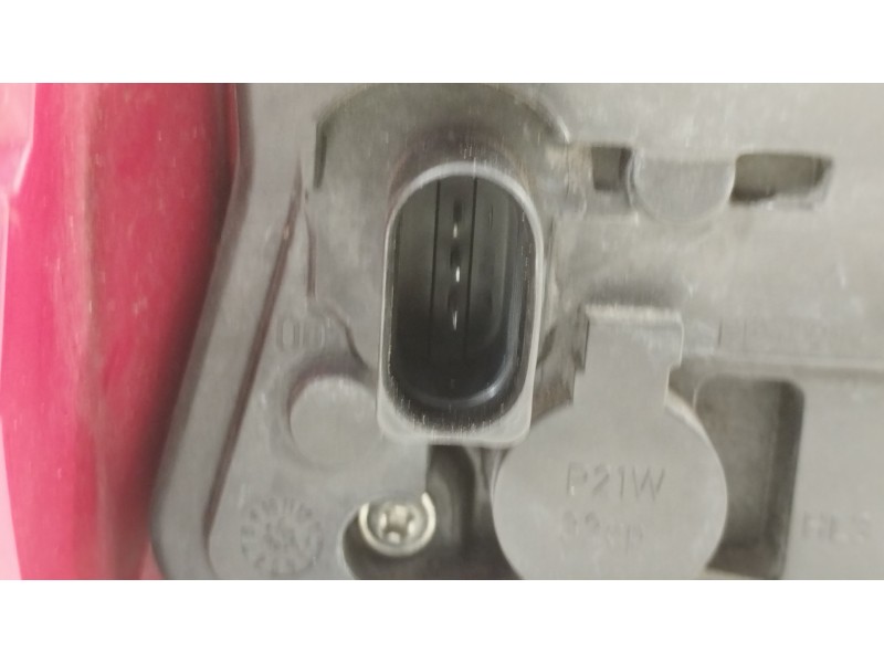 Recambio de piloto trasero derecho para audi a4 ber. (b8) básico referencia OEM IAM 8K5945096D  