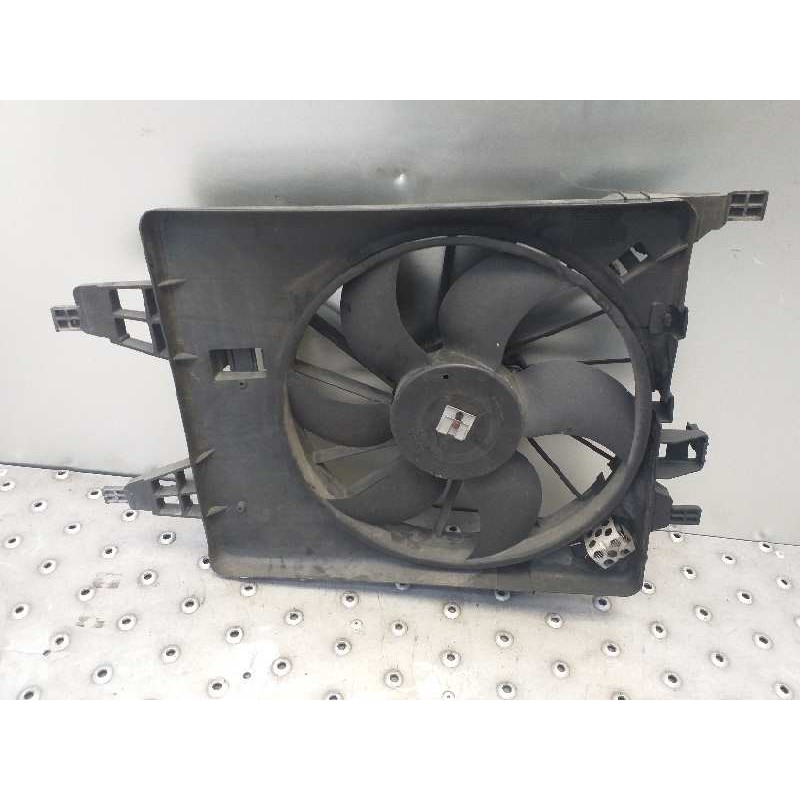 Recambio de electroventilador para renault kangoo furgón confort referencia OEM IAM 8200427466B  