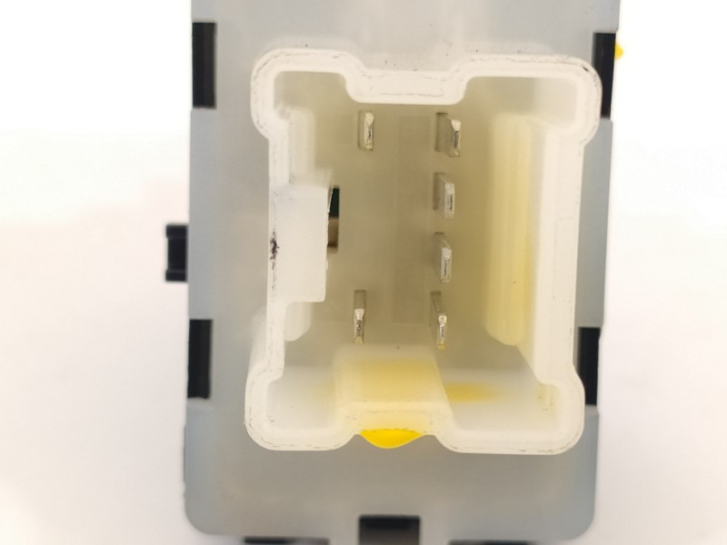 Recambio de mando elevalunas delantero derecho para dacia duster ii prestige 4wd referencia OEM IAM 254218614R  