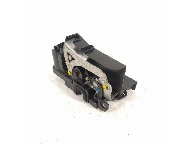 Recambio de cerradura puerta delantera izquierda para ssangyong kyron 200 xdi premium 4wd referencia OEM IAM   