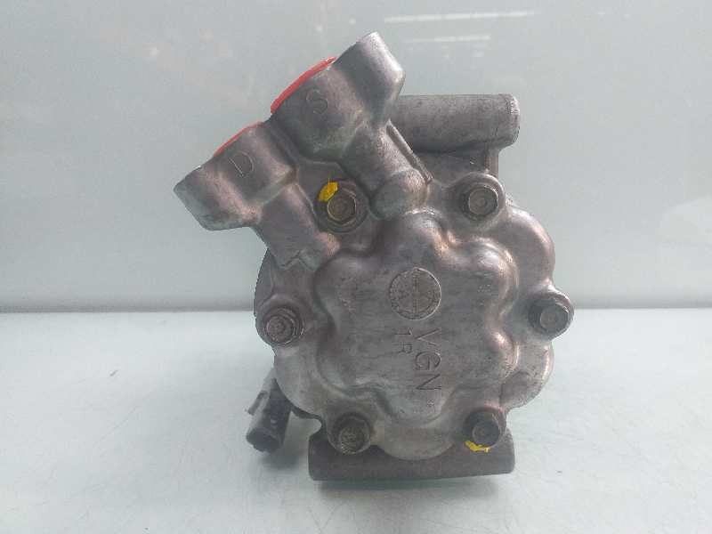 Recambio de compresor aire acondicionado para renault kangoo furgón confort referencia OEM IAM 8200953359 04069502061 