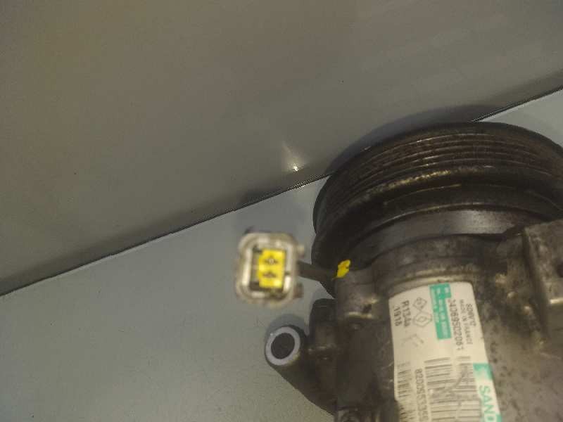 Recambio de compresor aire acondicionado para renault kangoo furgón confort referencia OEM IAM 8200953359 04069502061 