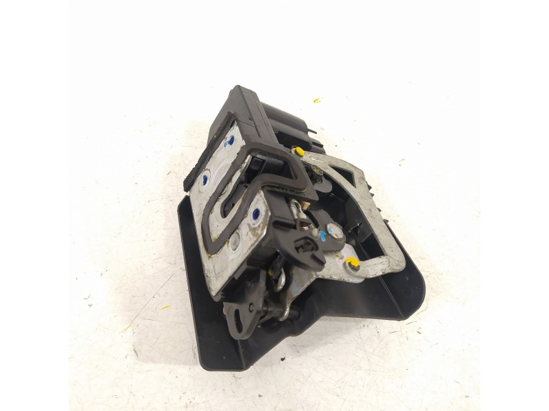 Recambio de cerradura puerta delantera izquierda para ssangyong kyron 200 xdi premium 4wd referencia OEM IAM   