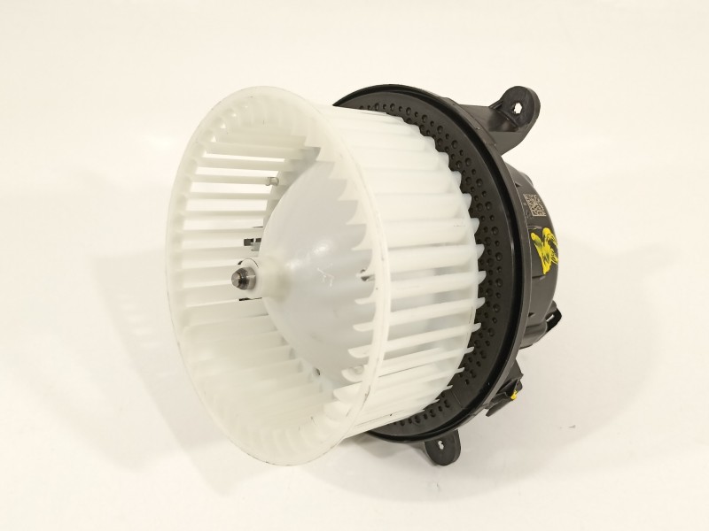 Recambio de ventilador calefaccion para seat arona xperience referencia OEM IAM 2Q1820021  