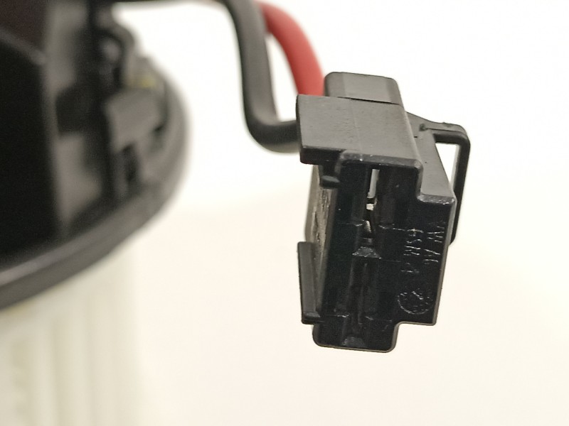 Recambio de ventilador calefaccion para seat arona xperience referencia OEM IAM 2Q1820021  
