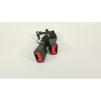 ENGANCHE CINTURON TRASERO CENTRAL 6F0857739B 