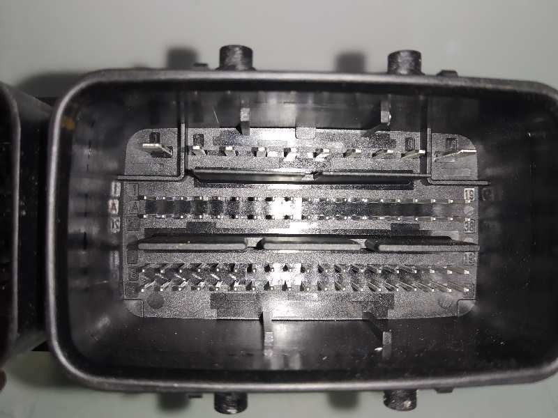 Recambio de centralita motor uce para dacia dokker essential referencia OEM IAM 237101118S 0281035669 