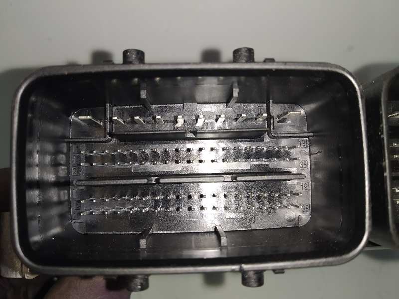 Recambio de centralita motor uce para dacia dokker essential referencia OEM IAM 237101118S 0281035669 