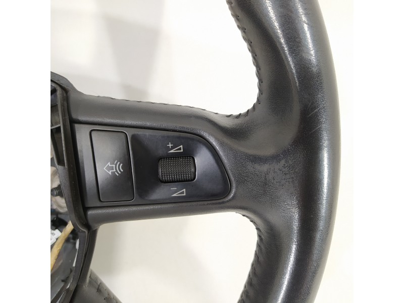 Recambio de volante para audi a4 ber. (b8) básico referencia OEM IAM 8K0419091B  