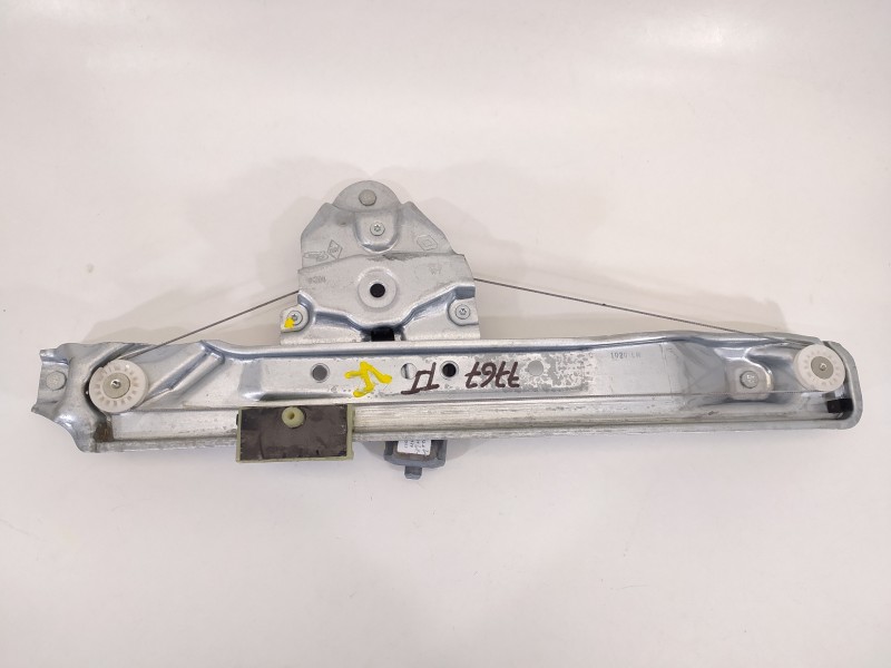 Recambio de elevalunas trasero izquierdo para dacia duster ii prestige 4wd referencia OEM IAM 827210622R  