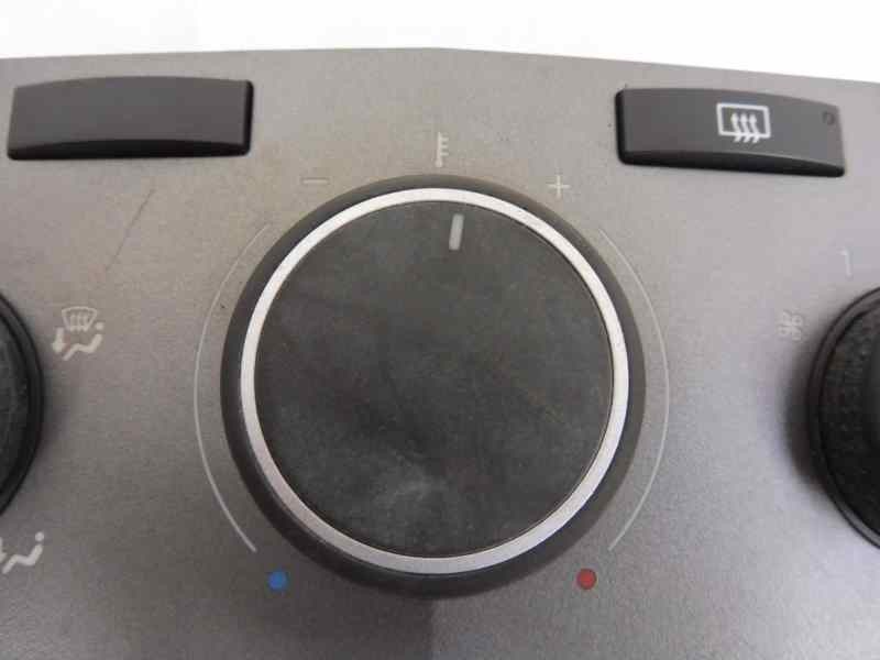 Recambio de mando climatizador para opel astra h berlina essentia referencia OEM IAM 13122965 90151242 