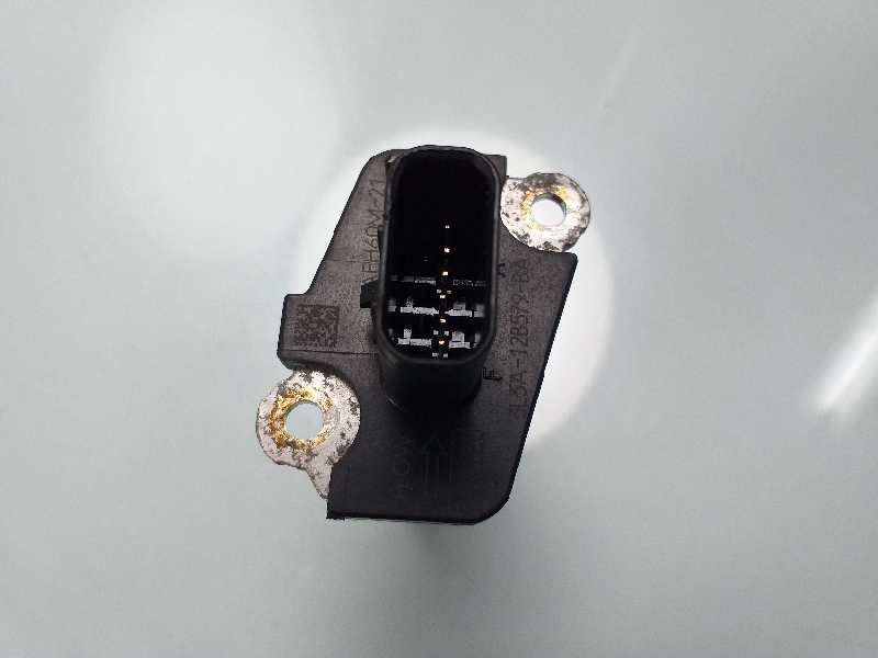 Recambio de caudalimetro para ford focus berlina (cap) ghia referencia OEM IAM 3L3A12B579BA  