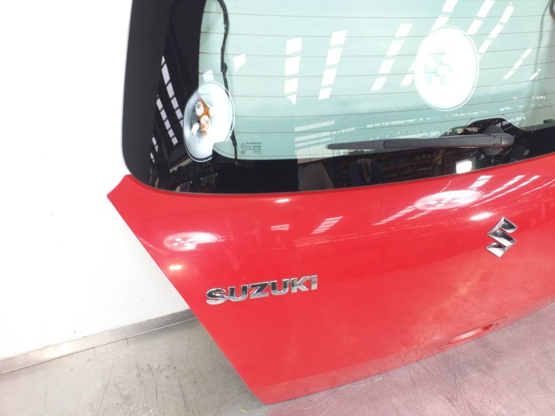Recambio de porton trasero para suzuki swift berlina (mz) glx (3-ptas.) referencia OEM IAM 6910063J23000  