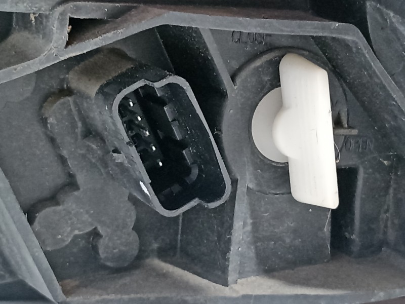 Recambio de piloto trasero izquierdo para renault megane ii berlina 5p confort dynamique referencia OEM IAM 8200413214  