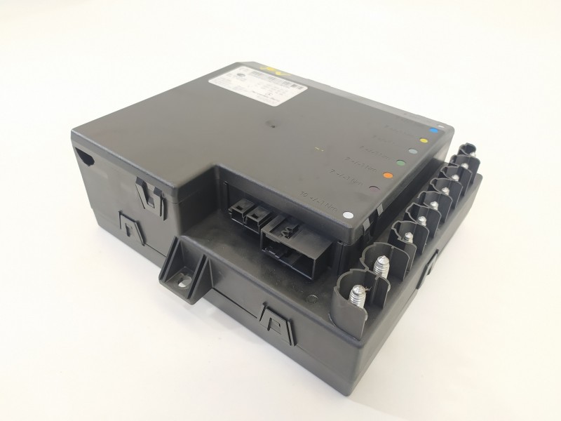 Recambio de caja reles / fusibles para mercedes-benz clase s (w221) berlina 500 l (221.171) referencia OEM IAM A2215400401 5DK00