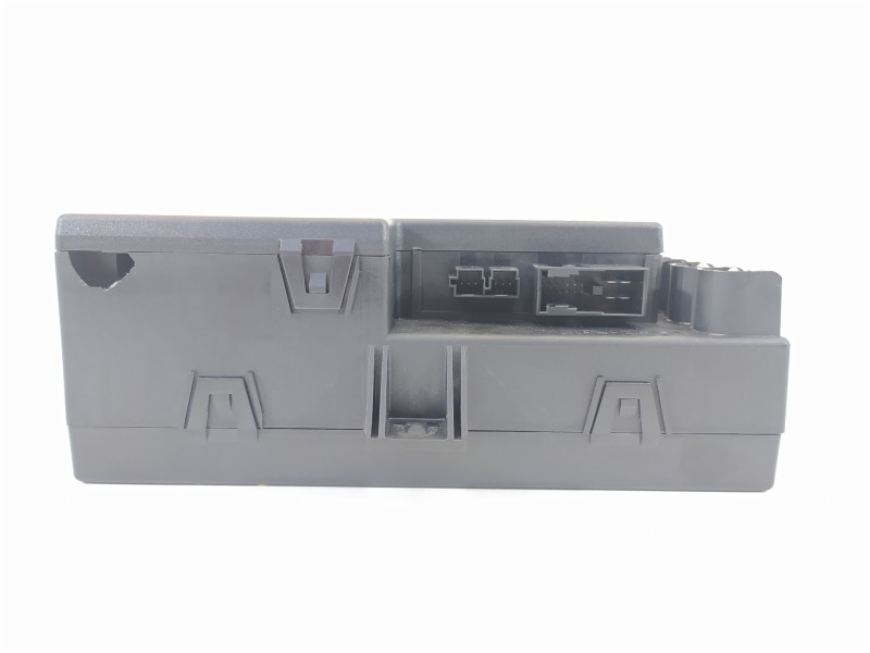 Recambio de caja reles / fusibles para mercedes-benz clase s (w221) berlina 500 l (221.171) referencia OEM IAM A2215400401 5DK00