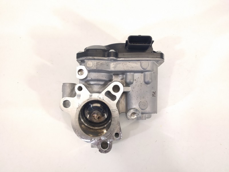 Recambio de valvula egr para dacia duster ii prestige 4wd referencia OEM IAM 147100361R  