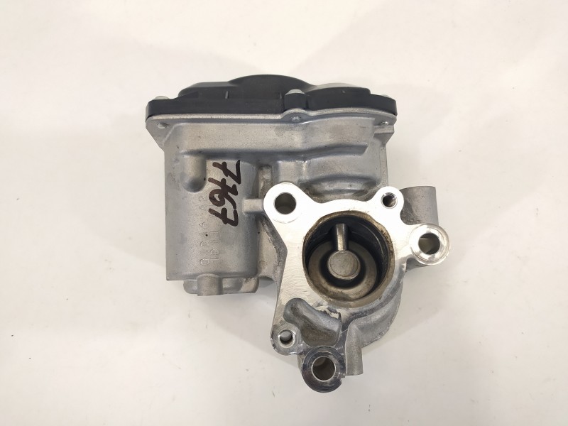 Recambio de valvula egr para dacia duster ii prestige 4wd referencia OEM IAM 147100361R  