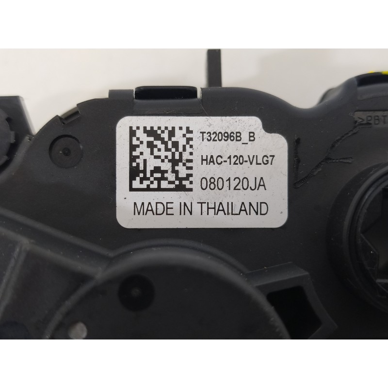 Recambio de motor apertura trampillas climatizador para dacia duster ii prestige 4wd referencia OEM IAM T32096B HAC120VLG7 