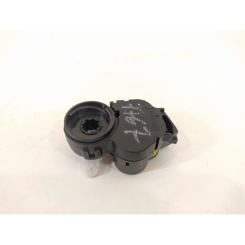 Recambio de motor apertura trampillas climatizador para dacia duster ii prestige 4wd referencia OEM IAM T32088B HAC360VLG5 