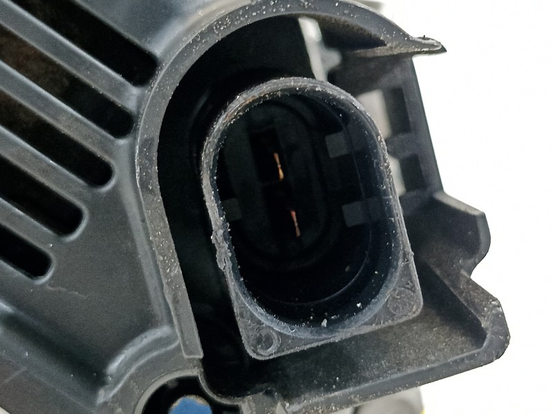 Recambio de alternador para volkswagen golf vi (5k1) rabbit bluemotion referencia OEM IAM 03L903023A  