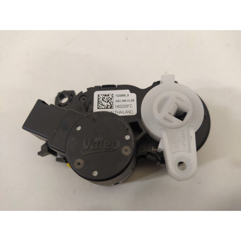 Recambio de motor apertura trampillas climatizador para dacia duster ii prestige 4wd referencia OEM IAM T32088B HAC360VLG5 