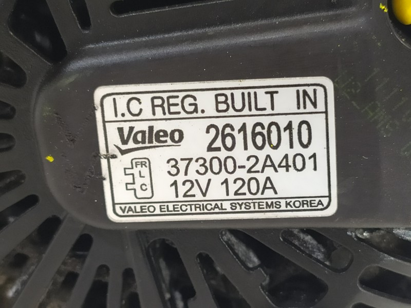 Recambio de alternador para kia rio basic referencia OEM IAM 373002A401 2616010 