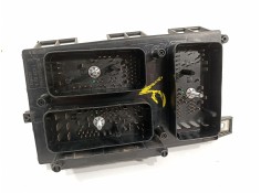Recambio de caja reles / fusibles para opel astra h berlina cosmo referencia OEM IAM 13206754 5DK00866838  2