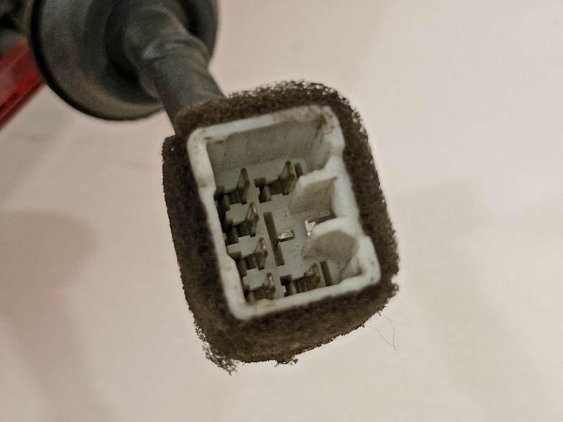 Recambio de piloto trasero izquierdo para kia picanto 1.0 cat referencia OEM IAM 9240107010  