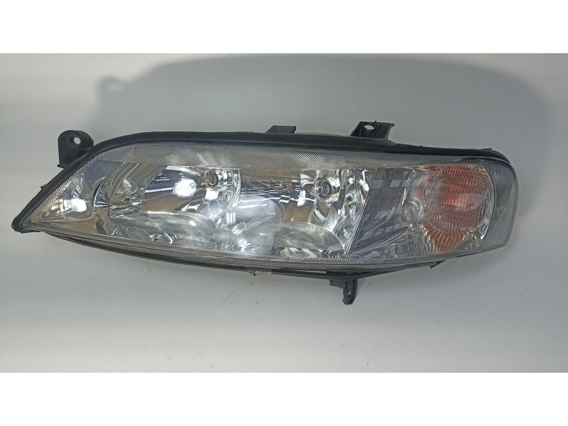 Recambio de faro izquierdo para opel vectra b berlina básico (1999) referencia OEM IAM 087455  
