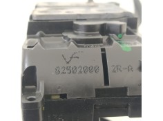 Recambio de cerradura puerta trasera derecha para renault megane iii berlina 5 p dynamique referencia OEM IAM 825020002R   2