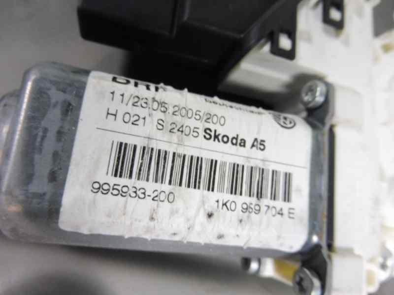 Recambio de elevalunas trasero derecho para skoda octavia berlina (1z3) trend referencia OEM IAM 1Z0839656B 1K0959704E 