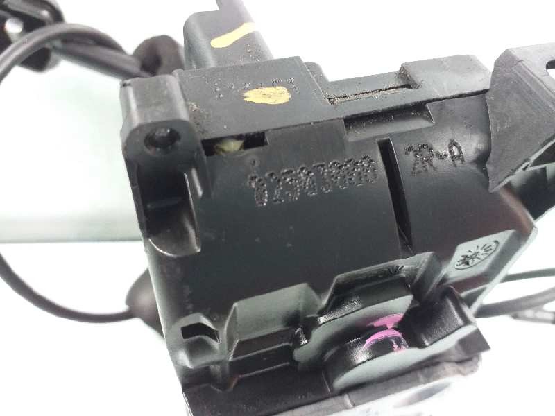 Recambio de cerradura puerta trasera izquierda para renault megane iii berlina 5 p dynamique referencia OEM IAM 825030002R  