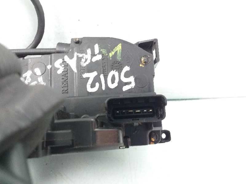 Recambio de cerradura puerta trasera izquierda para renault megane iii berlina 5 p dynamique referencia OEM IAM 825030002R  