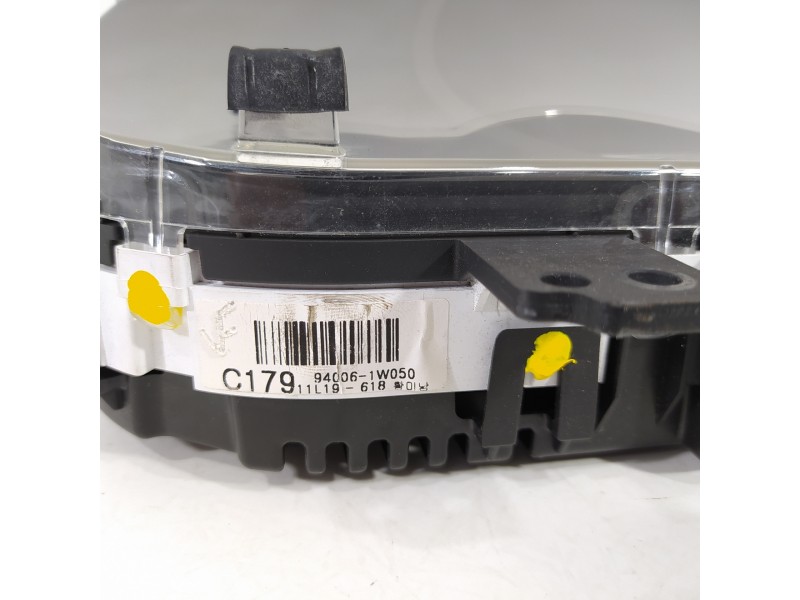 Recambio de cuadro instrumentos para kia rio basic referencia OEM IAM 940061W050  