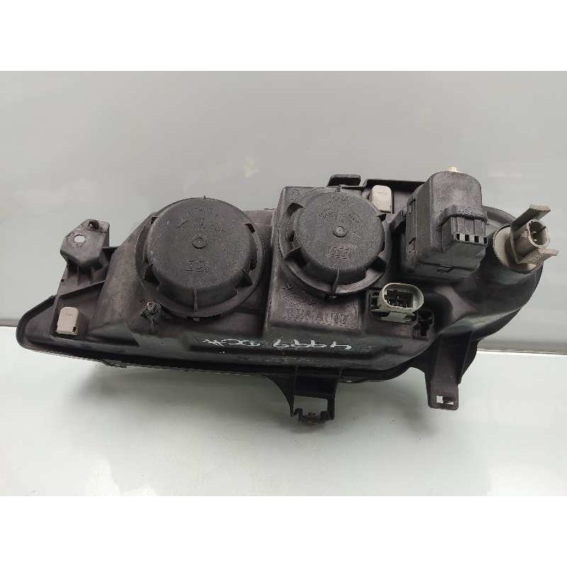 Recambio de faro derecho para renault megane i fase 2 berlina (ba0) 1.6 16v century referencia OEM IAM 7701047095  