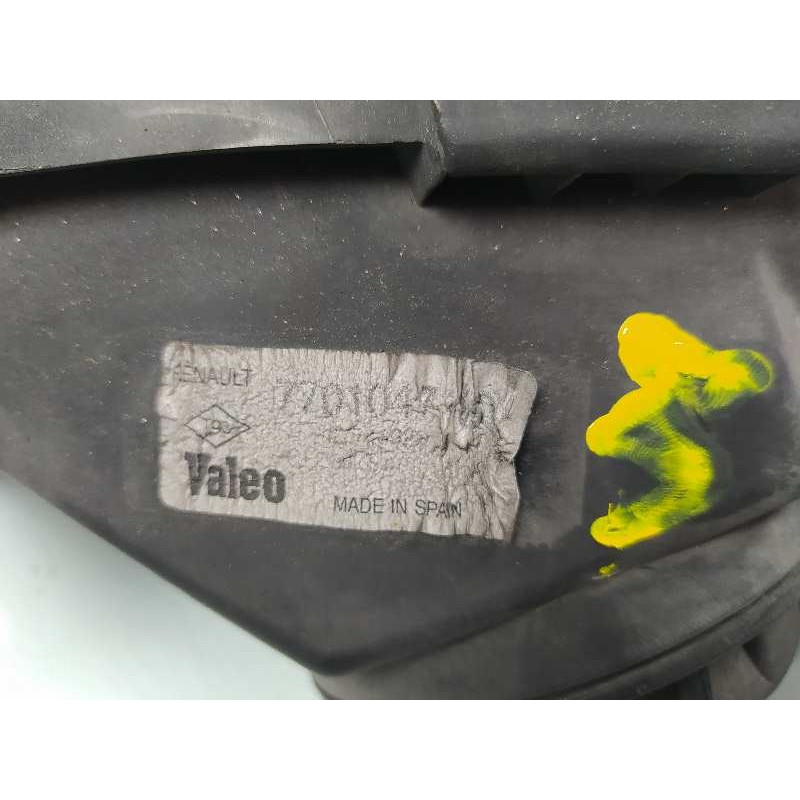 Recambio de faro derecho para renault megane i fase 2 berlina (ba0) 1.6 16v century referencia OEM IAM 7701047095  